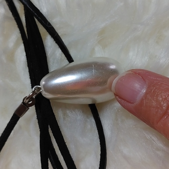 JACQUELINE KENT Leather Cord Stayememt Necklace - Picture 10 of 12